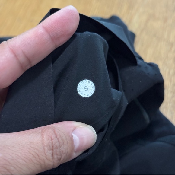 Lululemon SMALL Black Surge Athletic Shorts - Picture 8 of 10